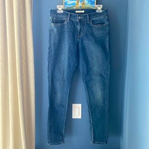 Levi’s 710 Super Skinny Medium Wash Jeans